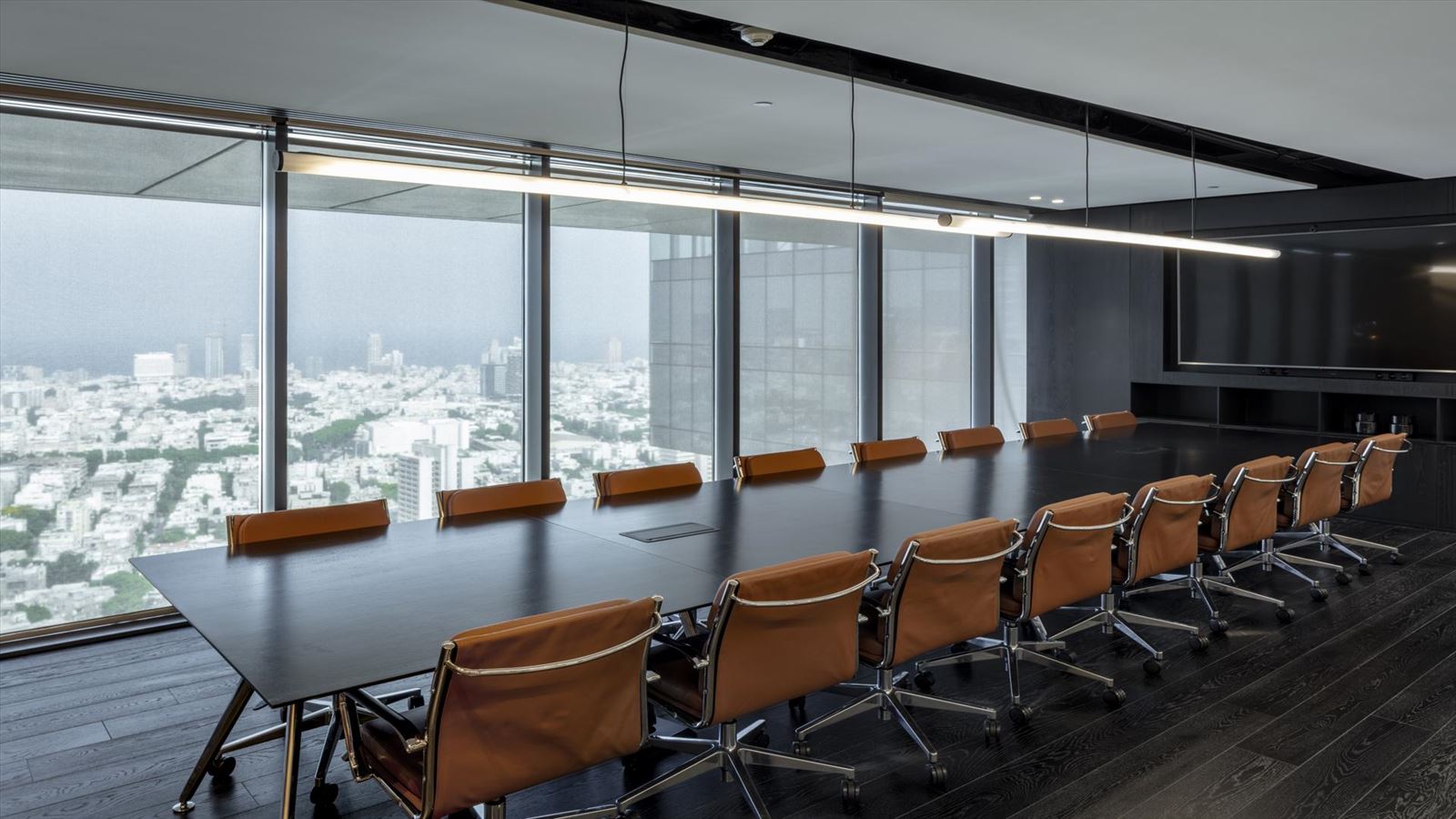 Fortissimo Offices – Tel Aviv תאורת חדר הישיבות בעיצוב דורי קמחי
