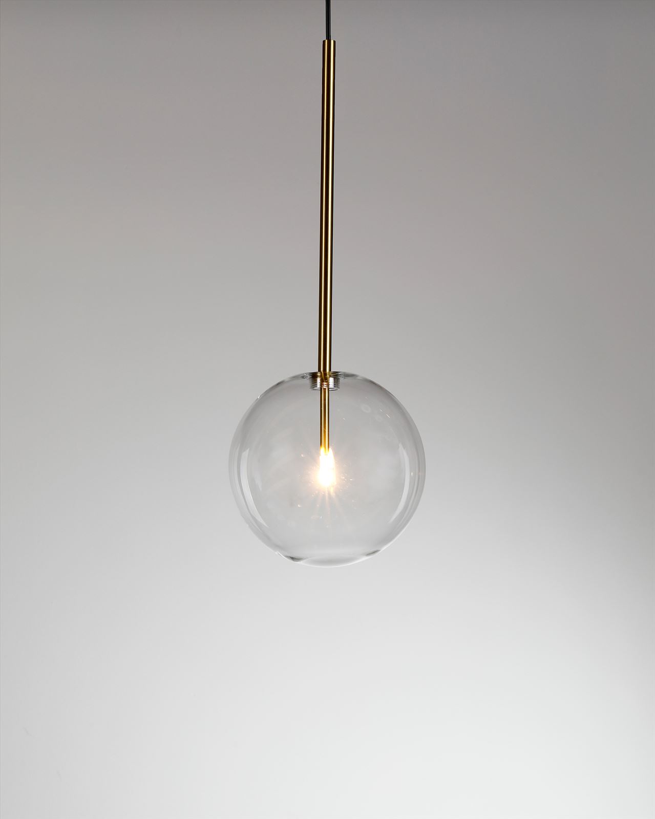 גופי תאורה בקטגוריית: מנורות תלויות ,שם המוצר: BOLSTER 