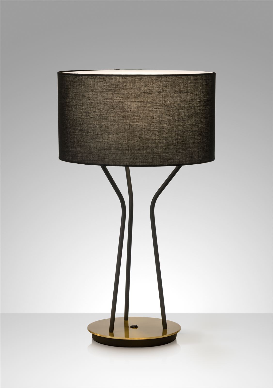 גופי תאורה בקטגוריית: מנורות שולחן  ,שם המוצר: מנורת שולחן טורטלה